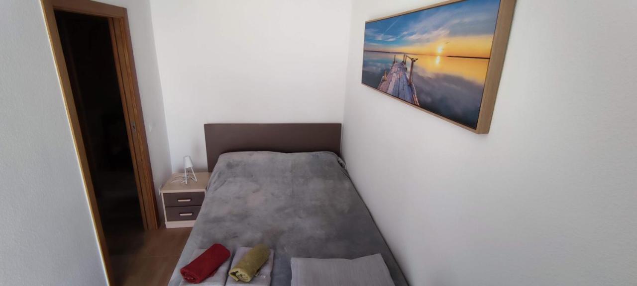 Beach Breeze Townhouse By The Beach 산타 폴라 외부 사진